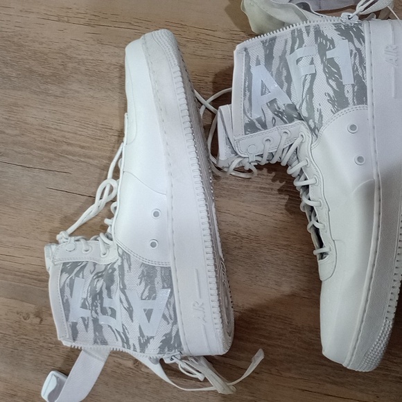 Nike AF1 men's shoes - Picture 5 of 5